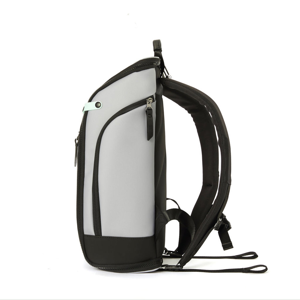 Pilot Backpack (M)